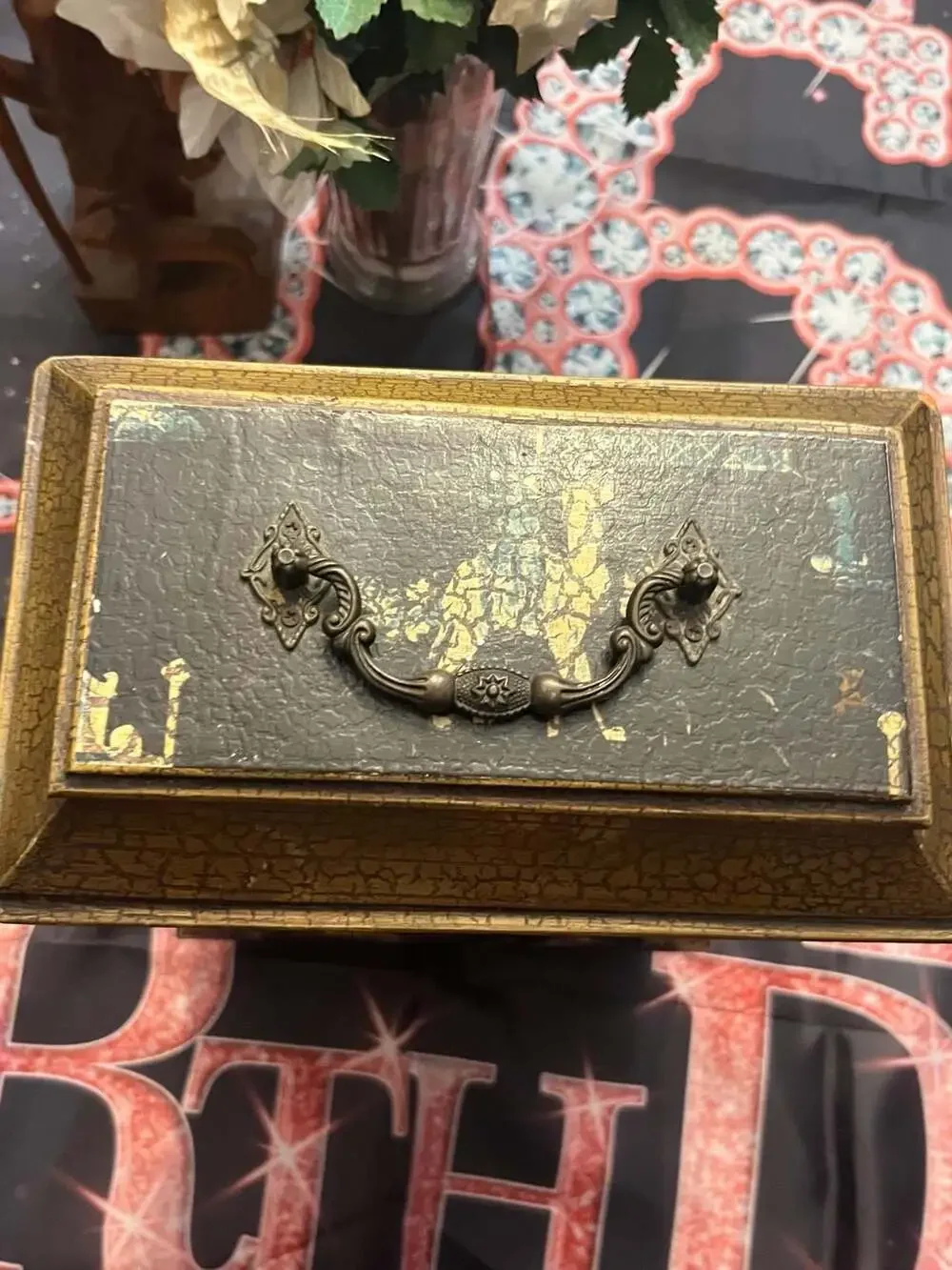 Vintage Black Lacquer Chinoiserie Style Jewelry or Keepsake Box Gold Elephant